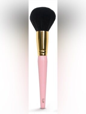 P. Louise F8 - XL Flat Top Face Brush